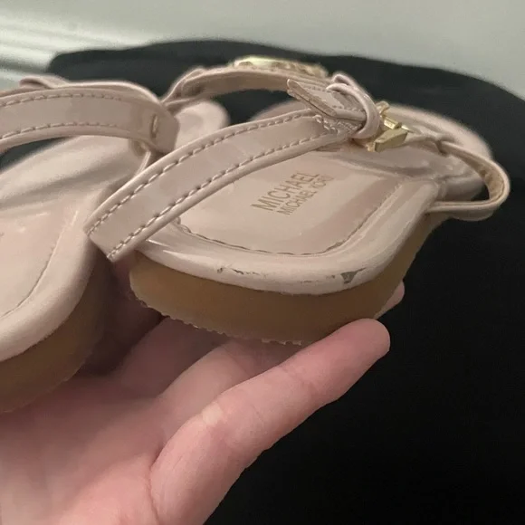 Michael Kors Blush Sandals with Gold Emblem - Picture 5 of 12
